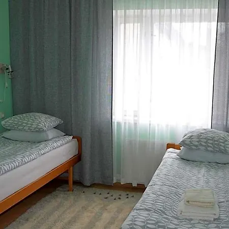 K15hostel Guest *